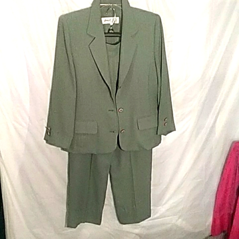 Simple Life pantsuit size 77 (comparably to size 10)